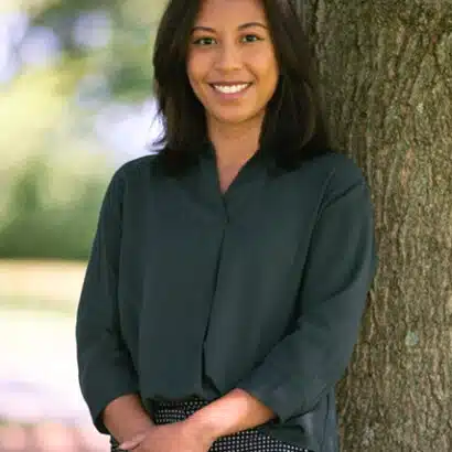 Headshot of Dr. Zefanne Bergado, OD.